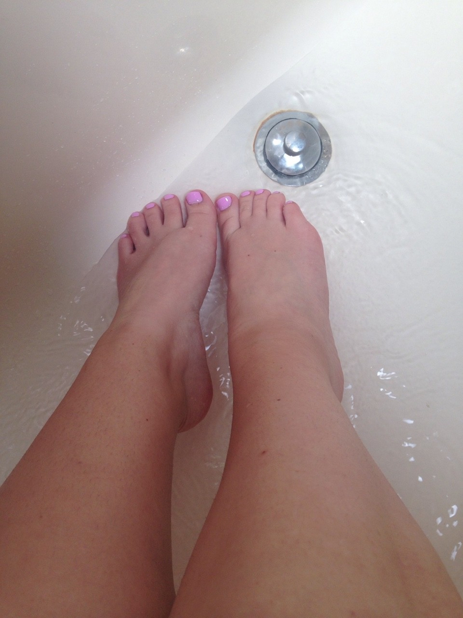 Молодая деваха селфится дома в нижнем белье 5 фото Молодая деваха селфится дома в нижнем белье 5 фото