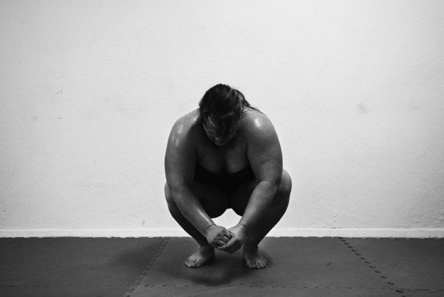 Подборка винтажных снимков борющихся женщин 2 фото Подборка винтажных снимков борющихся женщин 2 фото