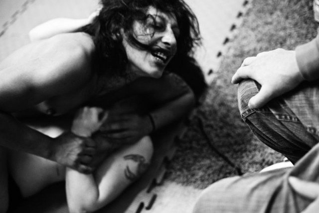 Подборка винтажных снимков борющихся женщин 15 фото Подборка винтажных снимков борющихся женщин 15 фото