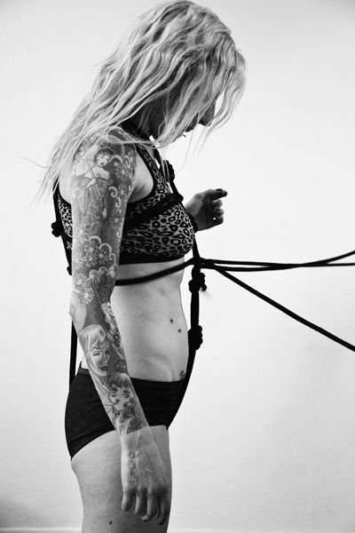 Подборка винтажных снимков борющихся женщин 21 фото Подборка винтажных снимков борющихся женщин 21 фото